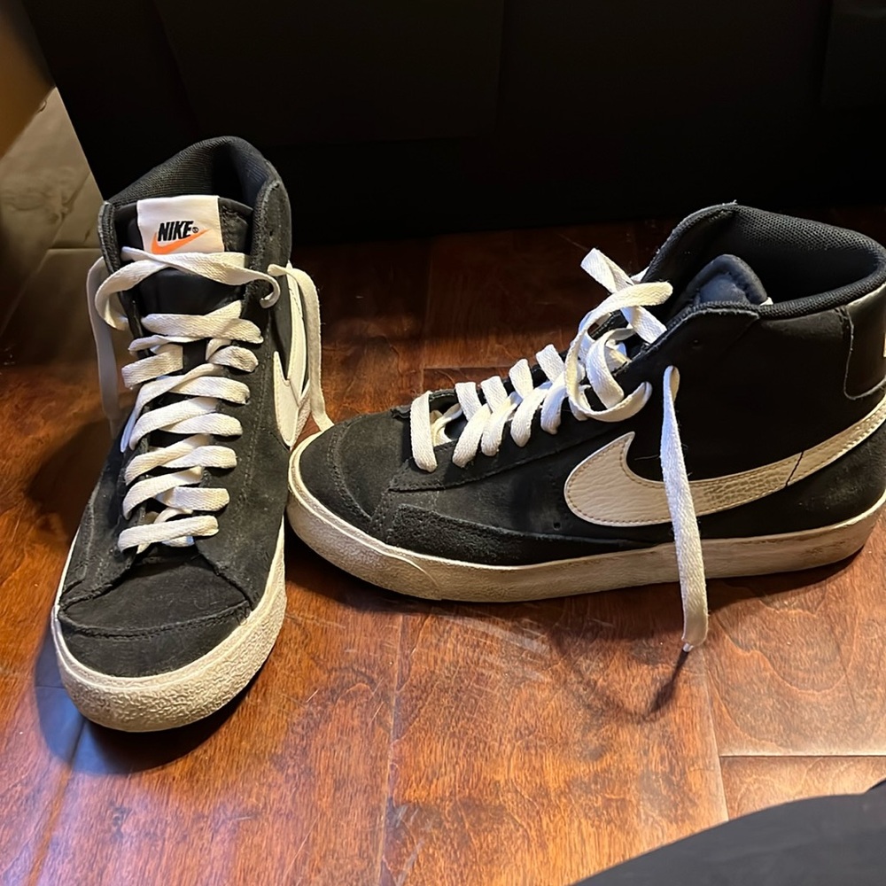 Black Nike Blazers